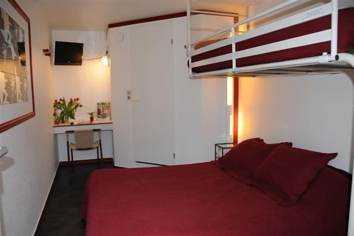 Room 5 of 21