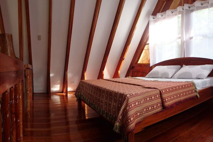 Room 2 of 67