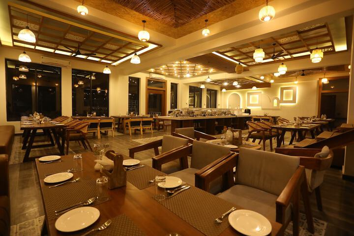 Dining 46 of 117