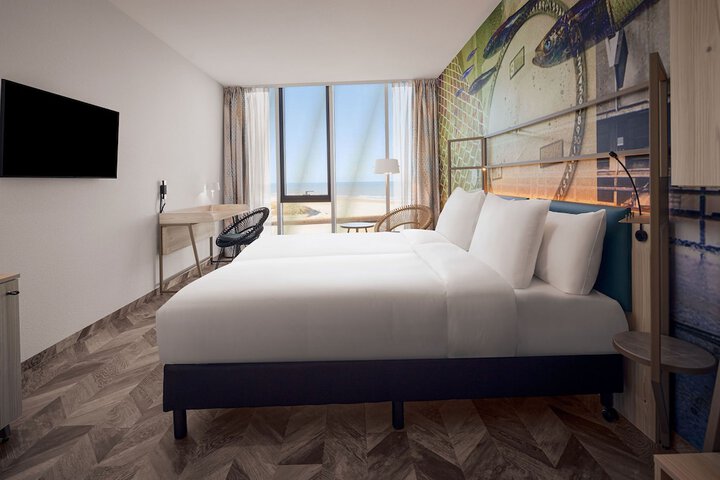 Room 6 of 41