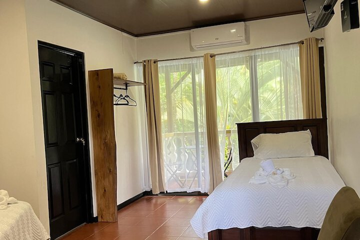 Room 11 of 24
