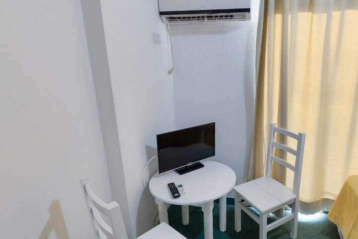 Room 21 of 57