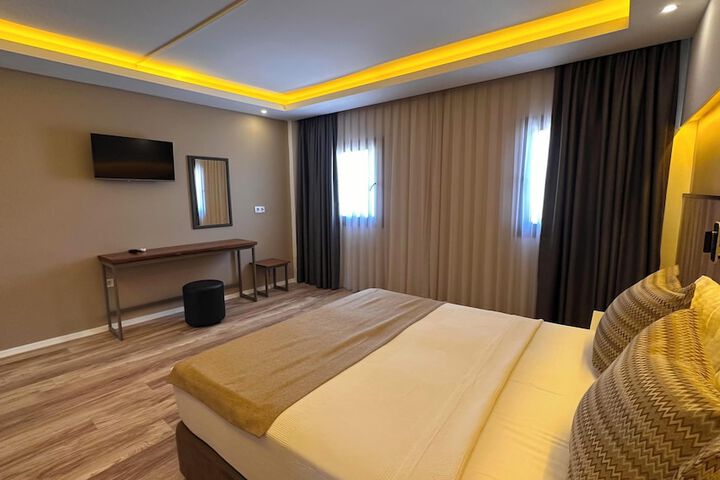 Room 14 of 123