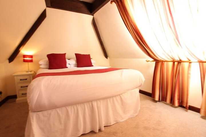 Room 37 of 140