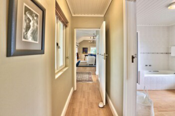Ballroom/Hall 106 of 132