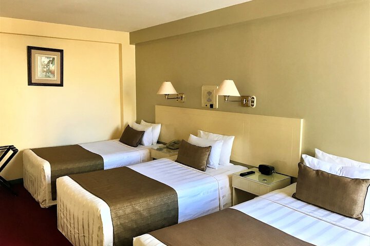 Room 8 of 35