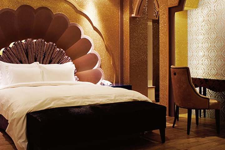 Room 10 of 78