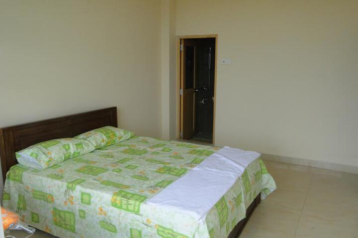 Suite 3 of 3