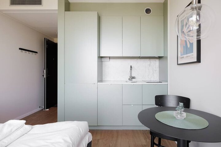 Room 85 of 162