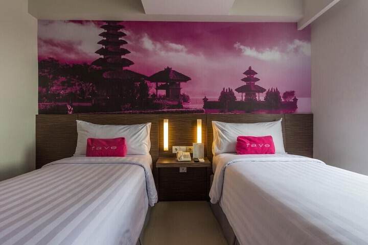 Room 12 of 25