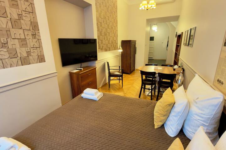 Room 36 of 121