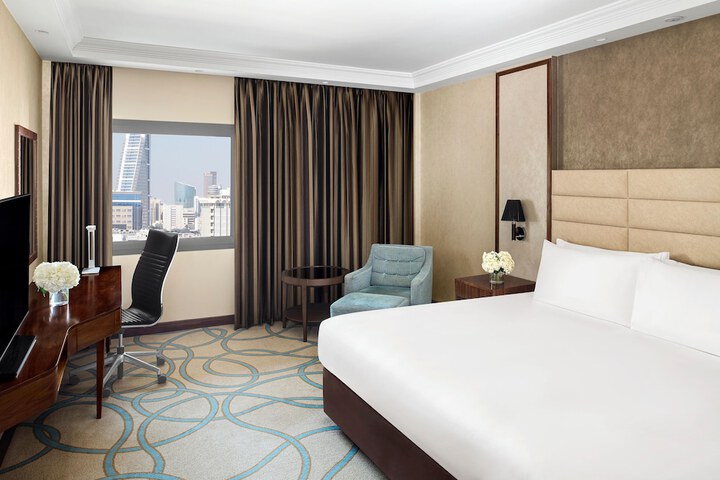 Room 15 of 180