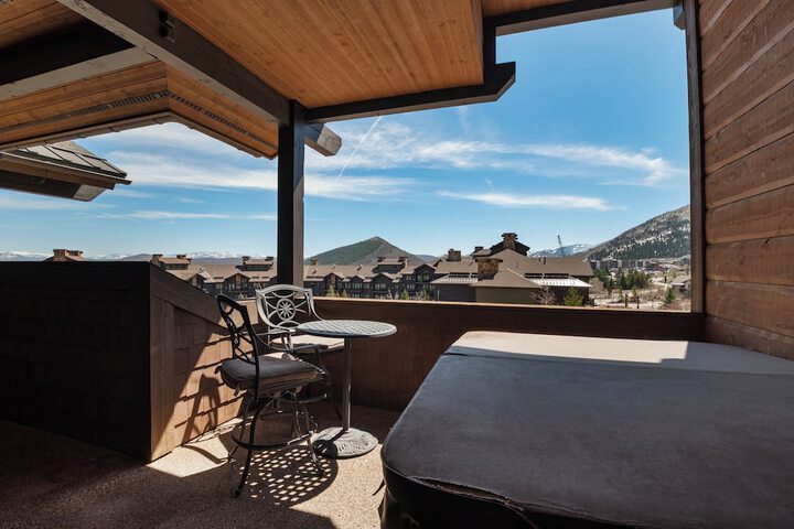 Terrace/Patio 19 of 38