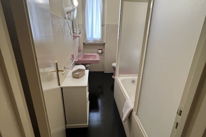 Room 88 of 154