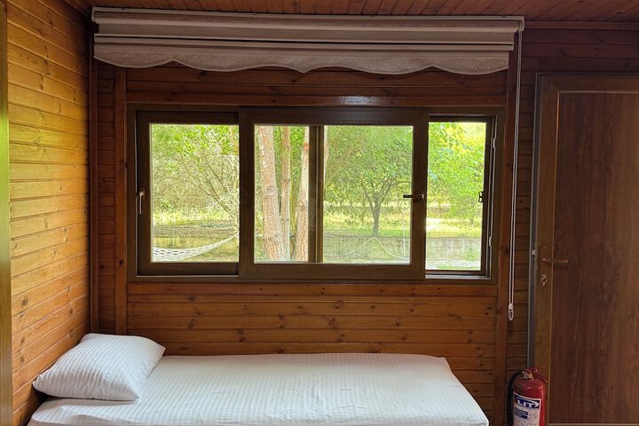 Room 18 of 74