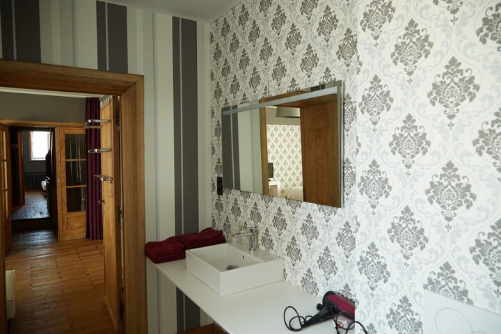 Room 29 of 41