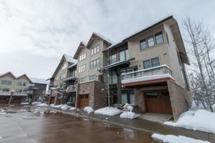 2887 Blackhawk Townhomes
