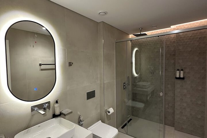 Room 20 of 38