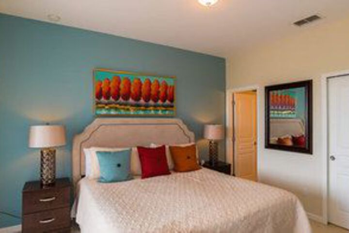 Room 7 of 20