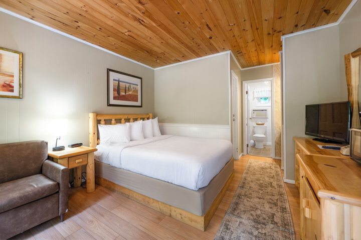 Room 27 of 225