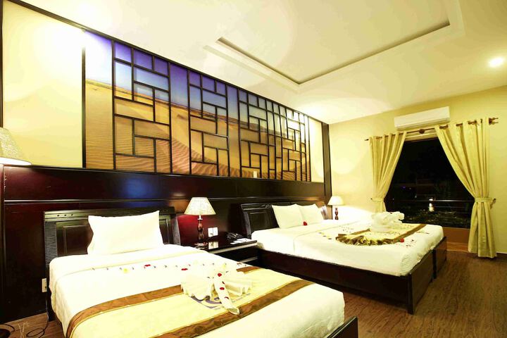Room 10 of 44