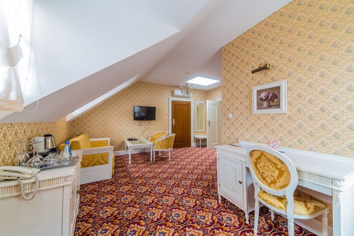 Room 36 of 66