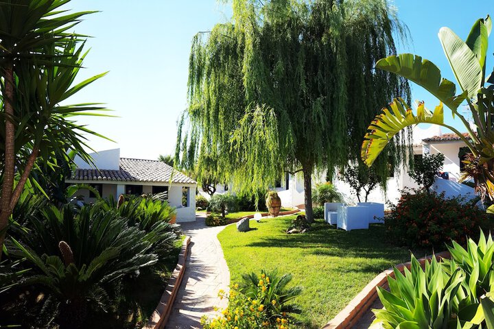 Hotel Entry