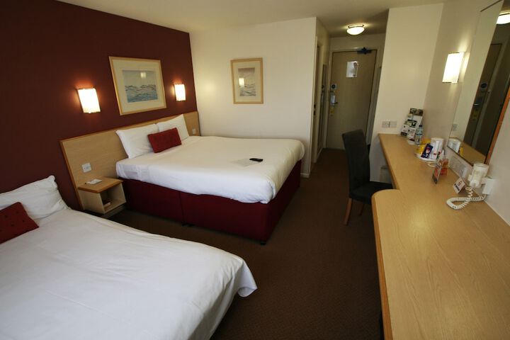 Room 7 of 50