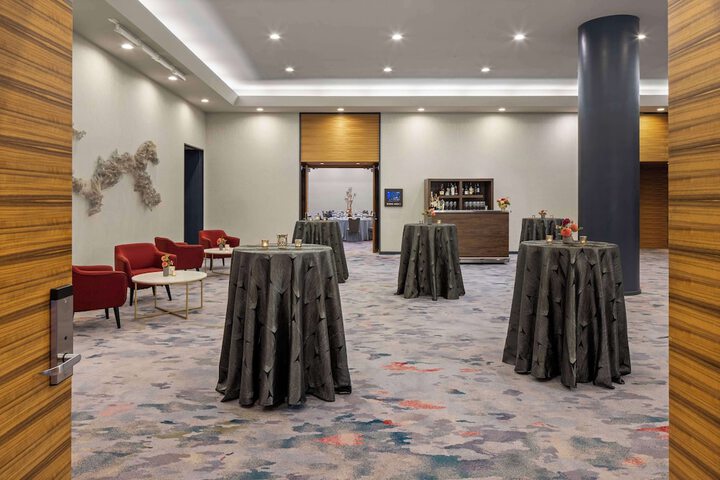 Meeting facility
