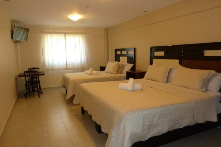 Room 14 of 48