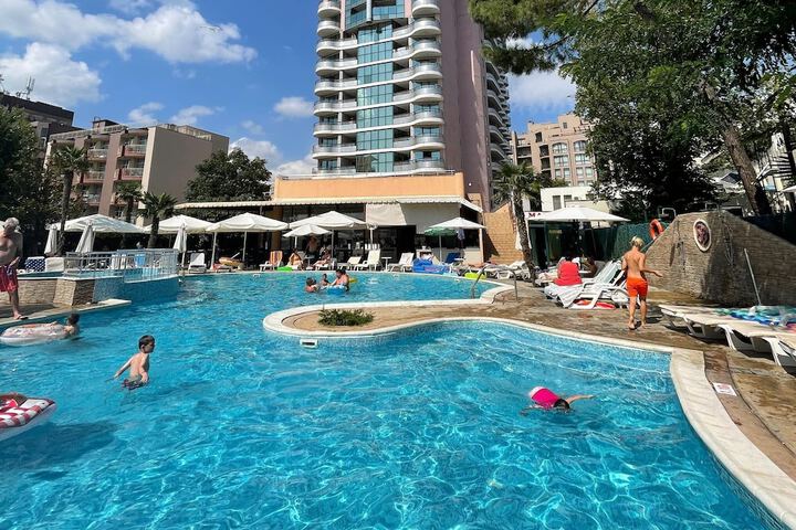 Hotel 50 of 52