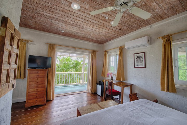 Room 13 of 68