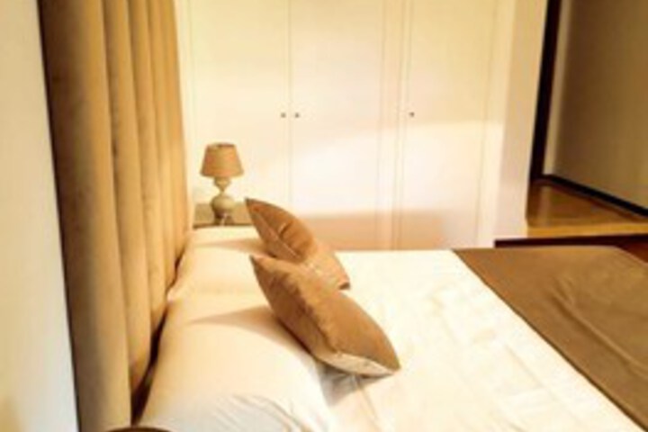 Room 33 of 44