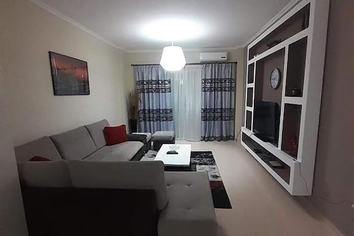 Room 5 of 120