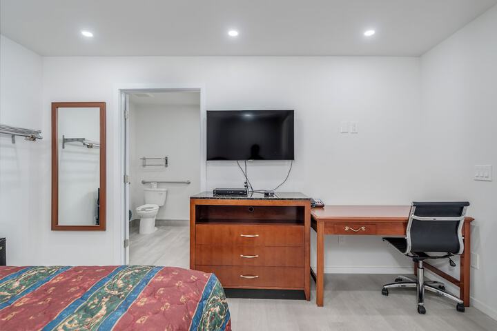 Room 31 of 43