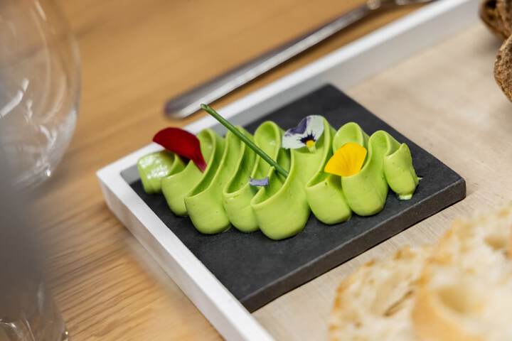 Dining 105 of 132