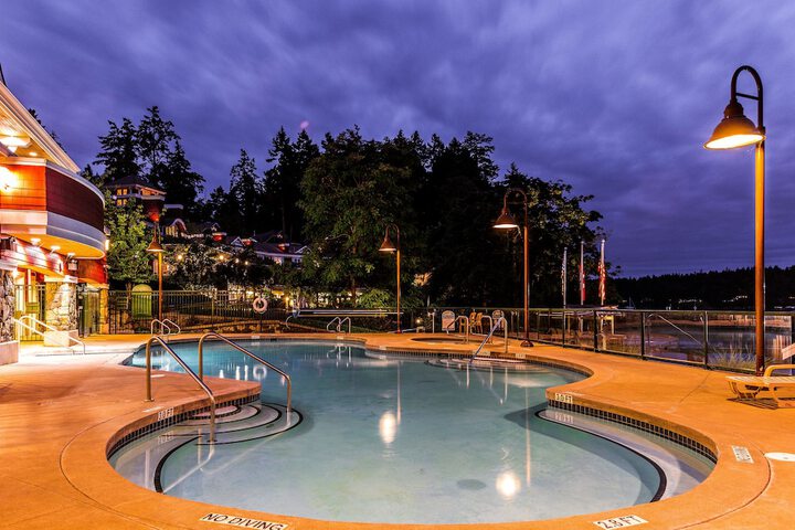 Pool 24 of 51