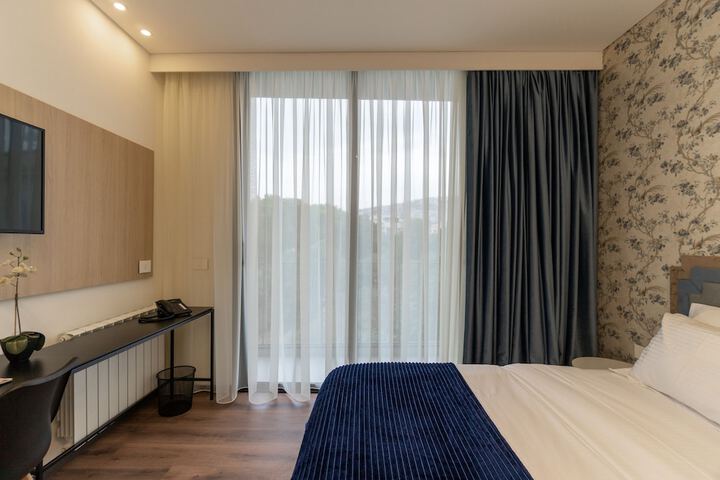 Room 10 of 49