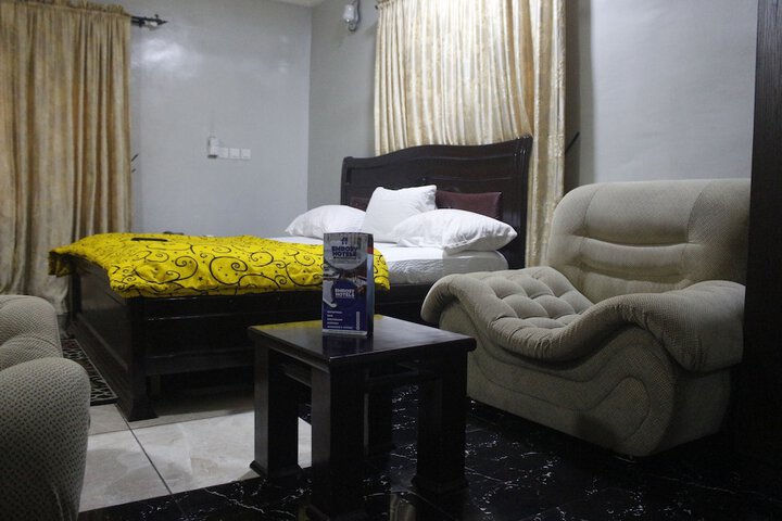Room 34 of 68