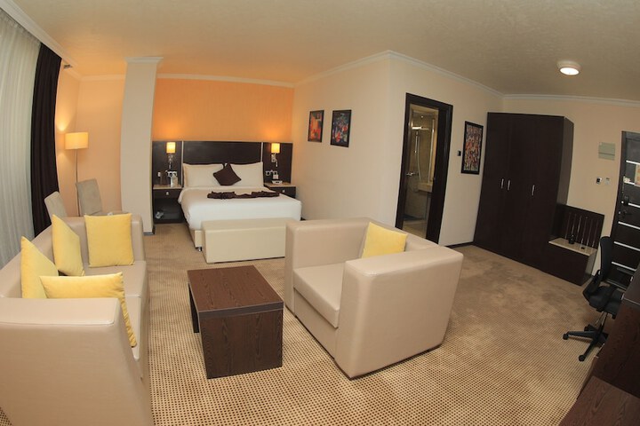 Room 41 of 66