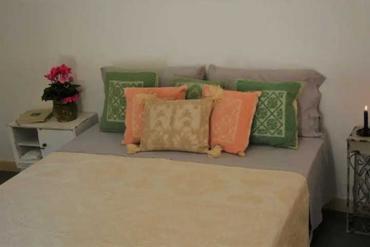 Room 5 of 13
