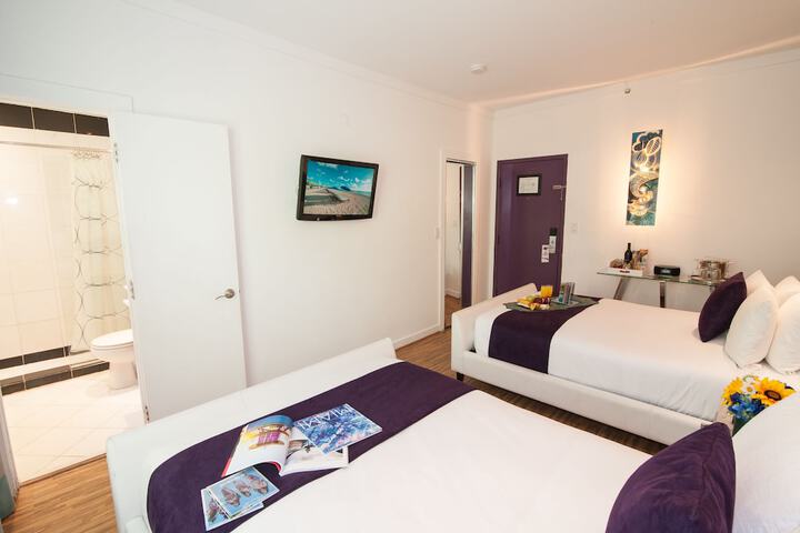 Double Accessible Queen Size Bed (1 of 16)