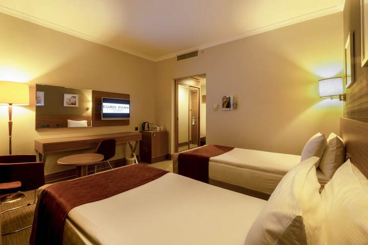 Room 25 of 55