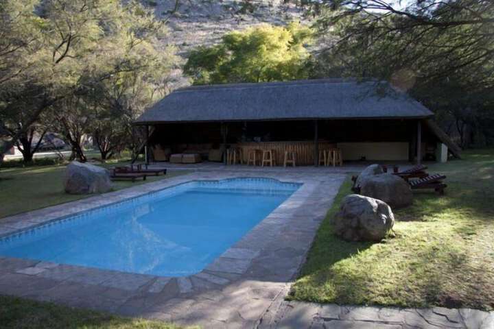 Hotel Pool