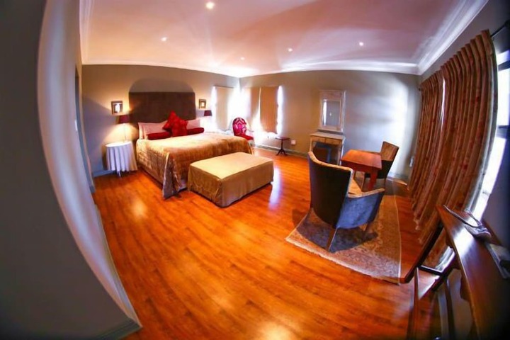 Room 4 of 34