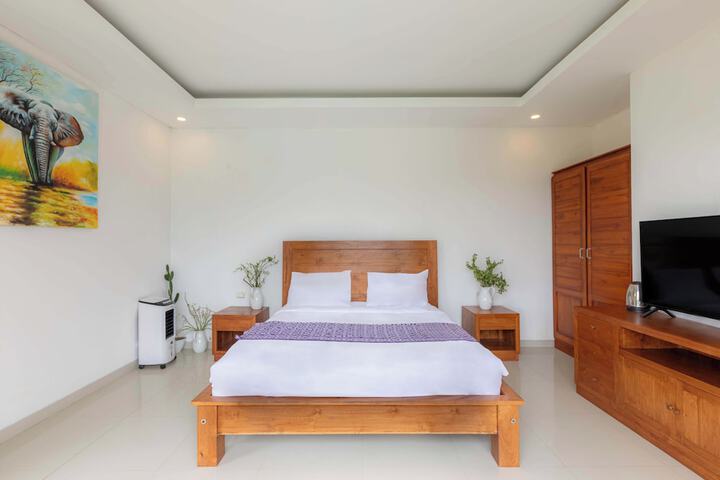 Room 3 of 36