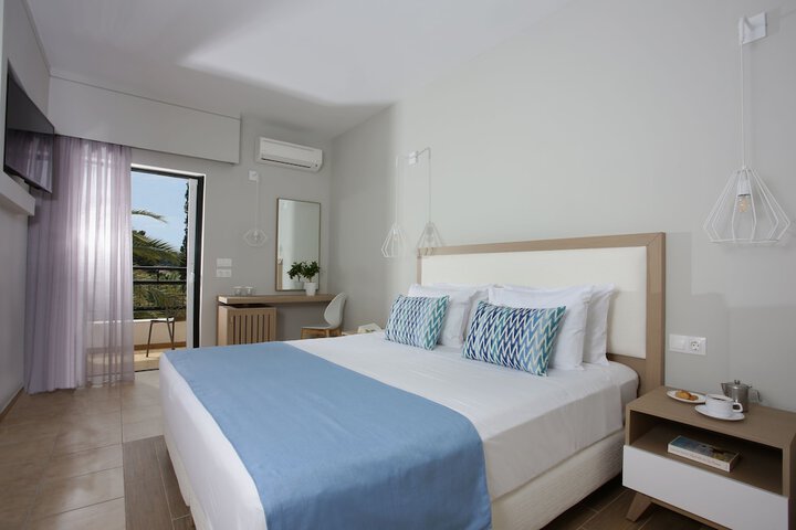 Room 2 of 24