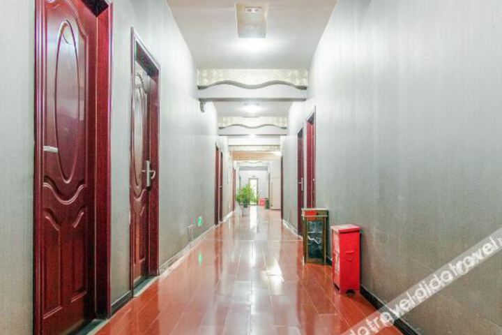 Hotel Interior 10 of 22