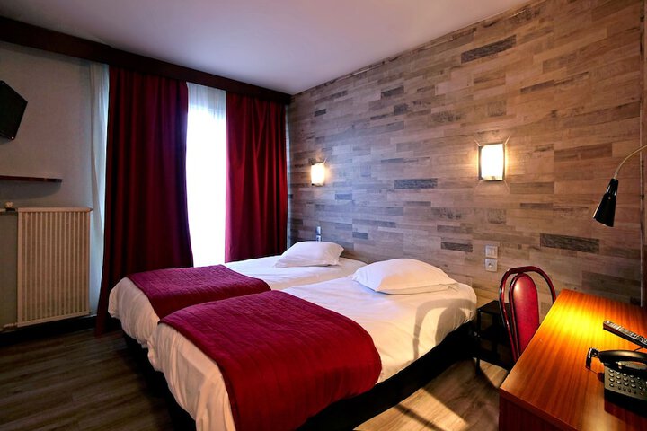Room 21 of 29