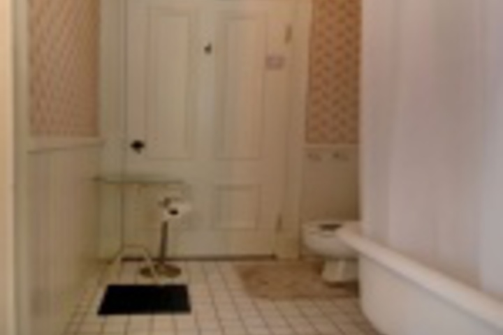 Room 169 of 408